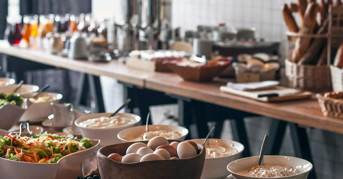 Breakfast Buffet Hygiene: Tips and Organization